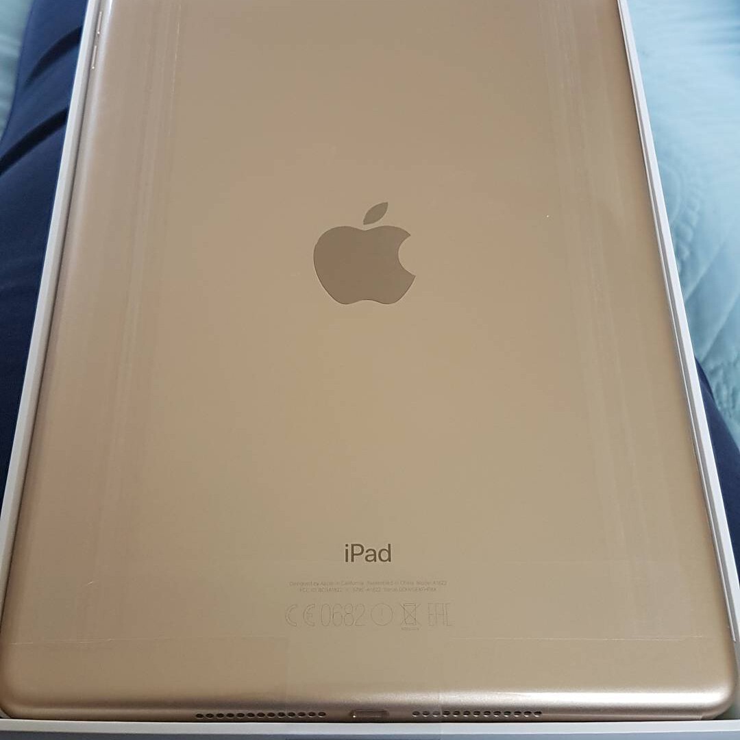 iPad5 ゴールド Amazon.com : Apple iPad 5th Gen 2017 9.7in 32GB Gold (WiFi