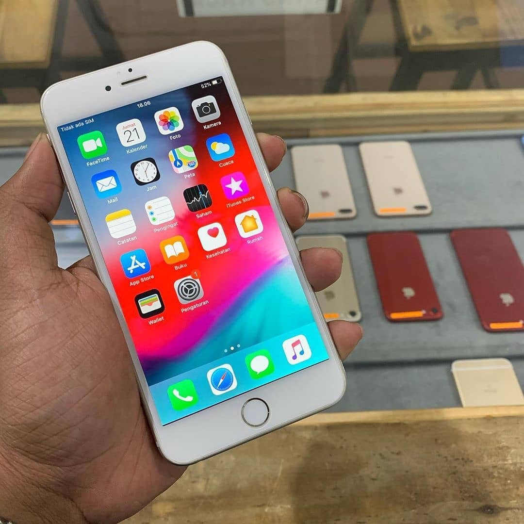 iPhone本体　iPhone6Plus MGAH2J/A じゃんぱら-Apple au iPhone 6 Plus 64GB スペースグレイ MGAH2J