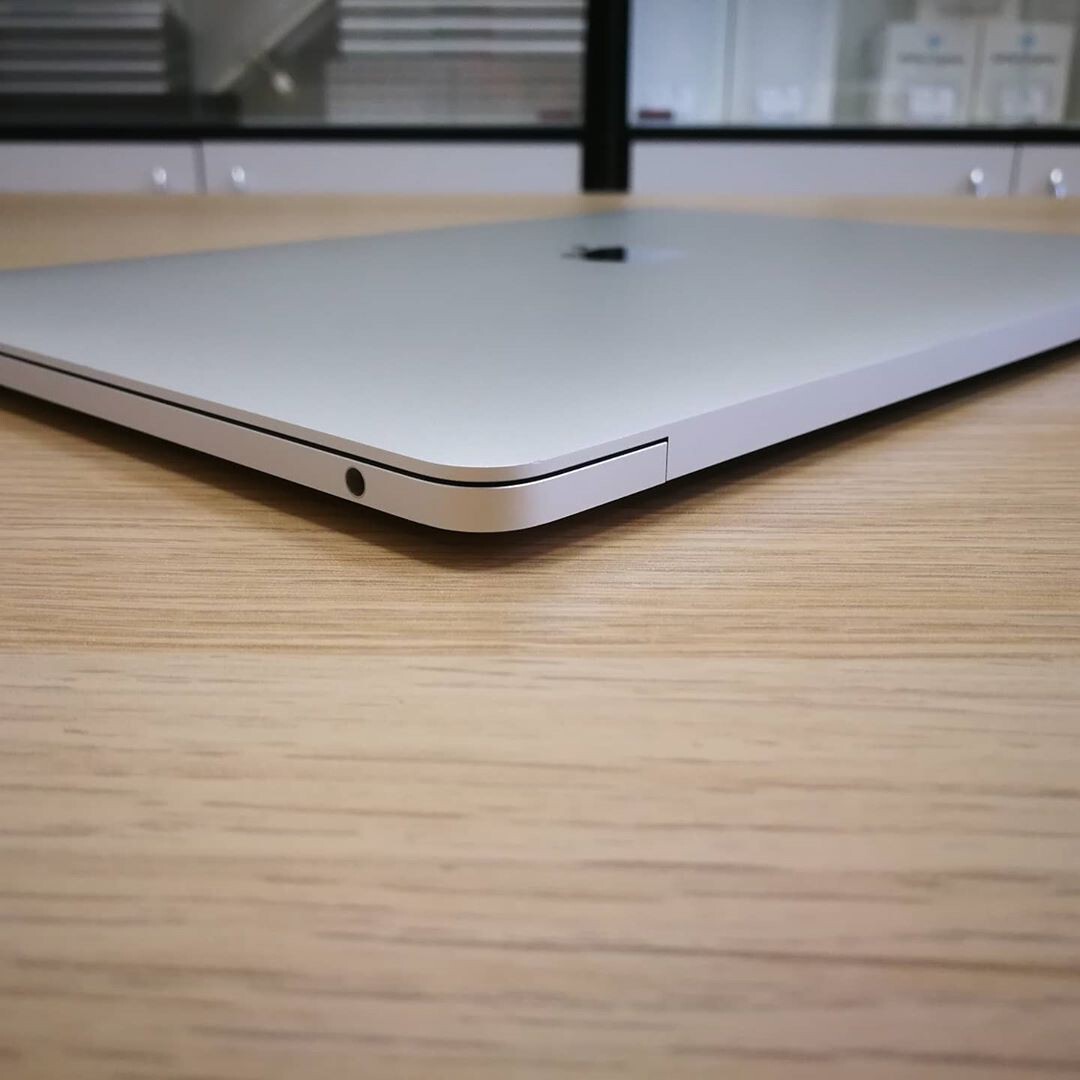 MacBook Pro 13.3