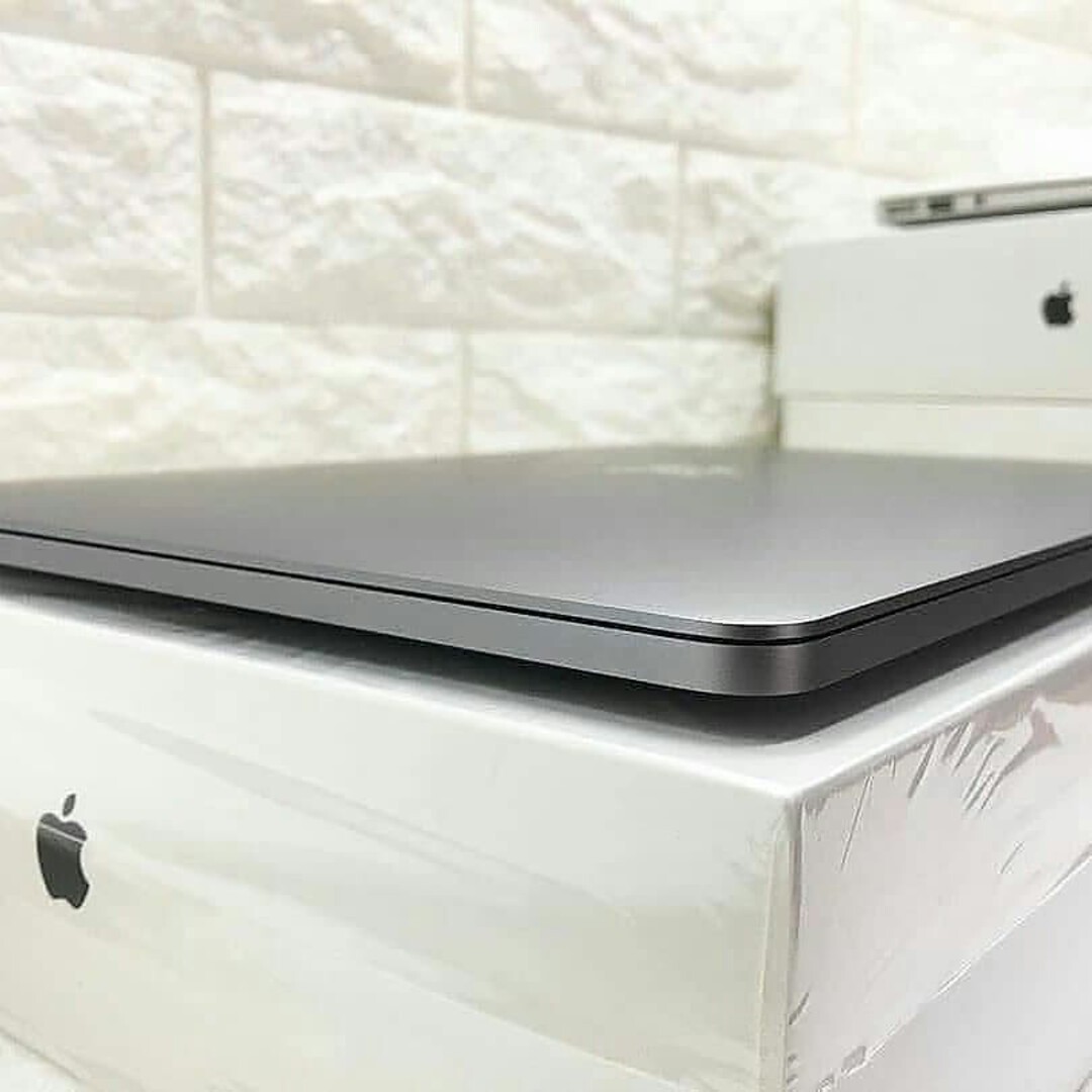 MacBook Pro 13.3