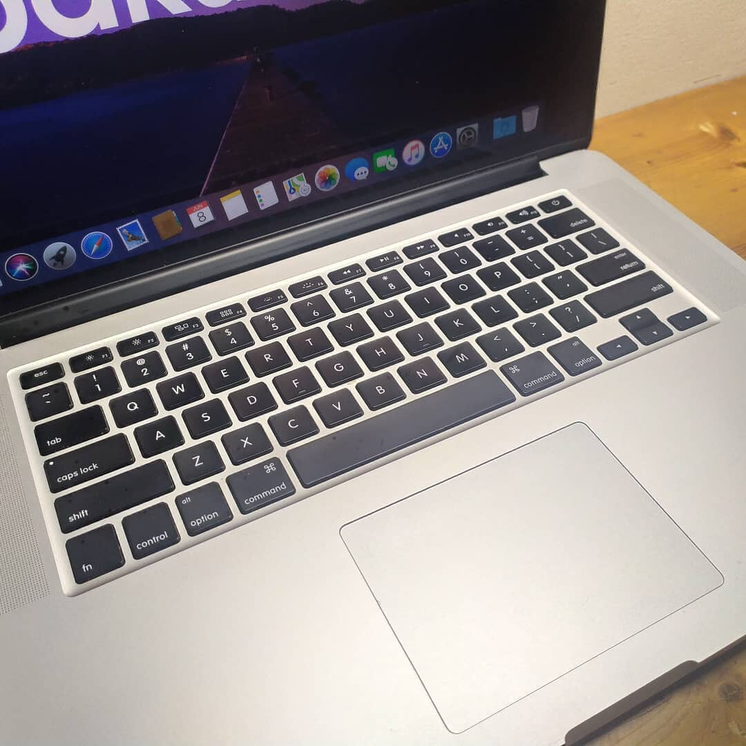 MacBook Pro 15.4