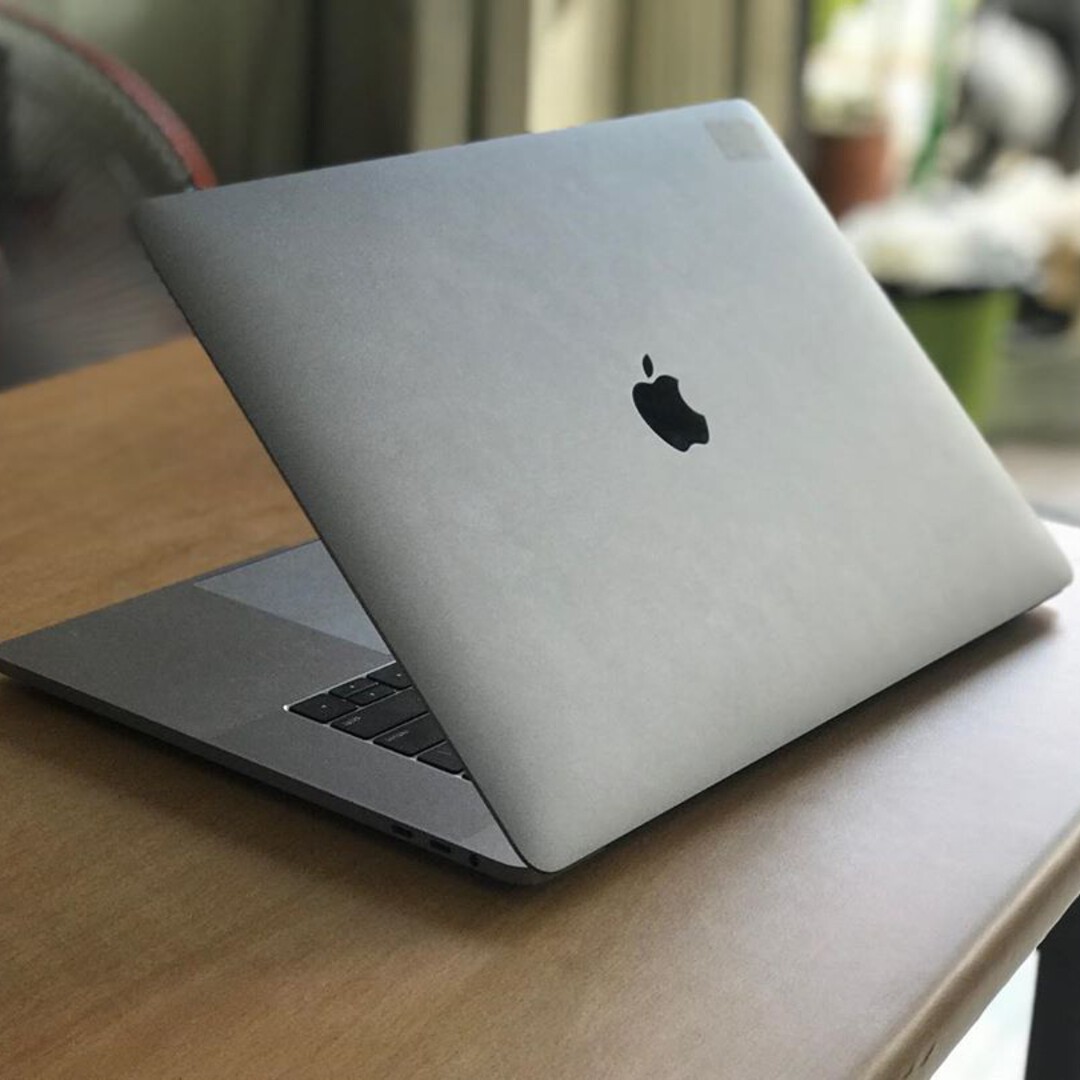 【美品】MacBook Pro 16inch Apple MacBook Pro 16-inch 2.6GHz Six-core i7 (Retina, Late 2019)