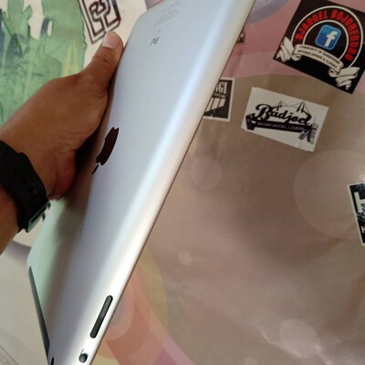 ipad 2 cellular whit