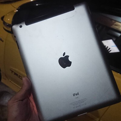 ipad 3 cellular whit
