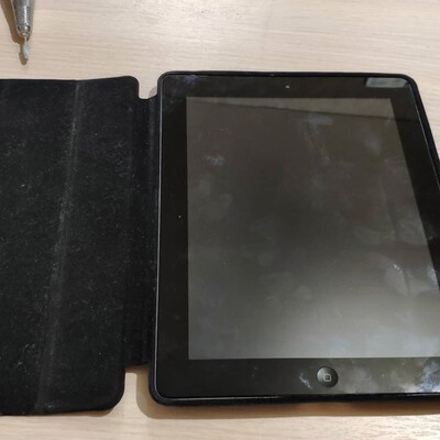 iPad本体 APPLE iPad Wi-fi 16G BLACK MD510J/A 61lgwORDRhL._AC_SL1500_1024x.