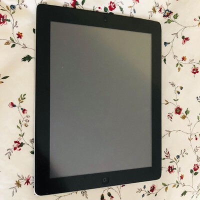 ipad 4 cellular blac