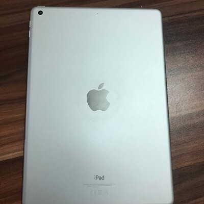 ipad 7 silve