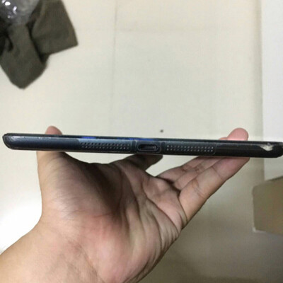 ipad mini 1 space gra