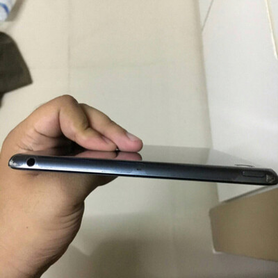 ipad mini 1 space gra