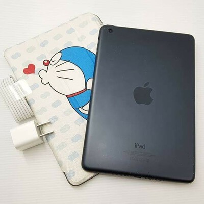 ipad mini 1 space gra