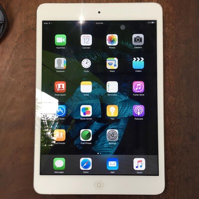 ipad mini 1 whit