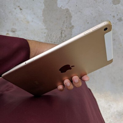 ipad mini 4 cellular gol