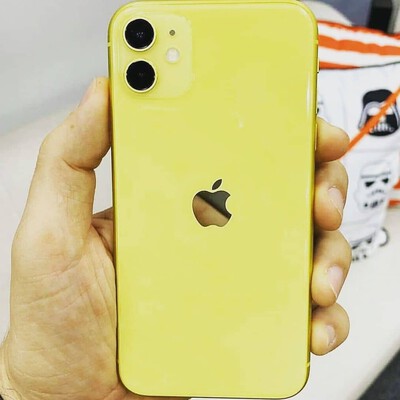 iphone 11 yello