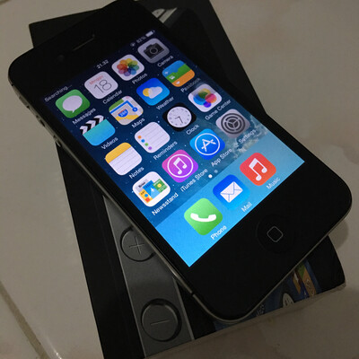iphone 4 blac