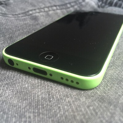 iphone5c グリーン ムスビー｜au iPhone5c グリーン 16GB 622【iPhone5c au】￥6,380