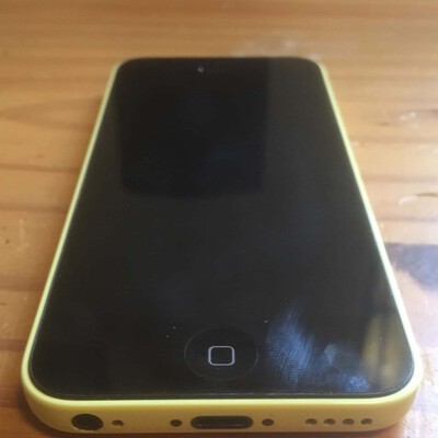 iphone 5c yello