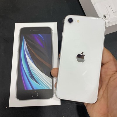 iphone se 2 whit