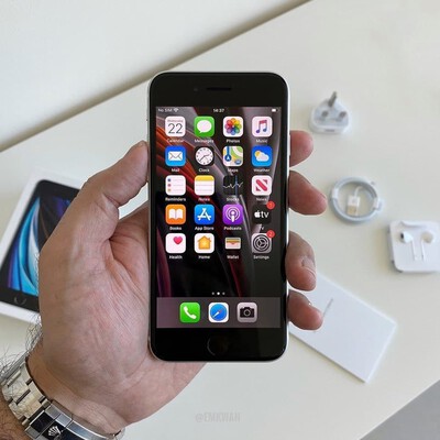 iphone se 2 whit
