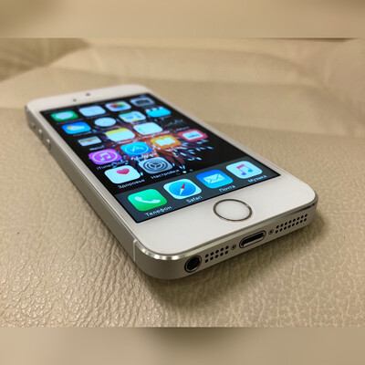 iphone se silve