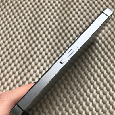 iphone se space gra