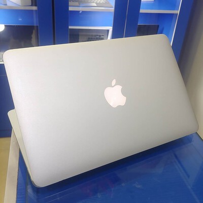 macbook air 11 inch 2011 silve
