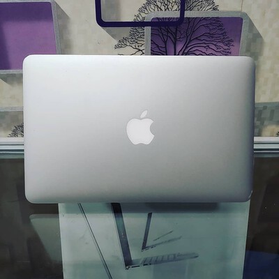 MacBook Air 11.6
