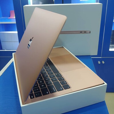 macbook air 13 inch 2018 gol