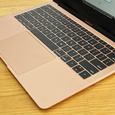 macbook air 13 inch 2018 gol