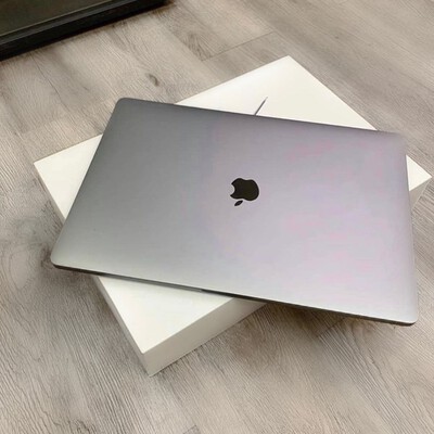 macbook air 13 inch 2018 silve