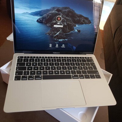 macbook air 13 inch 2019 silve