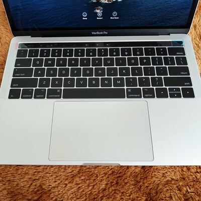 macbook pro 13 inch 2016 silve