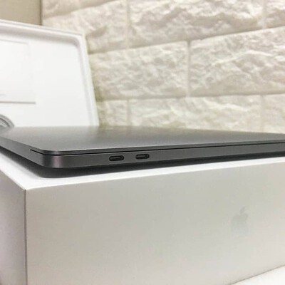 macbook pro 13 inch touch bar 2017 silve