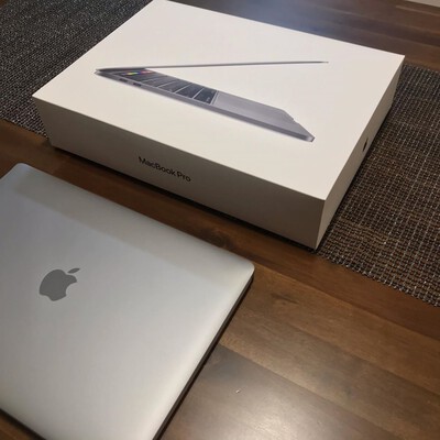 macbook pro 13 inch touch bar 2020 space gra