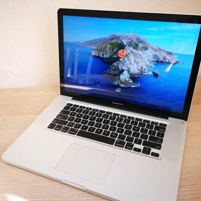 macbook pro 15 inch 2012 silve