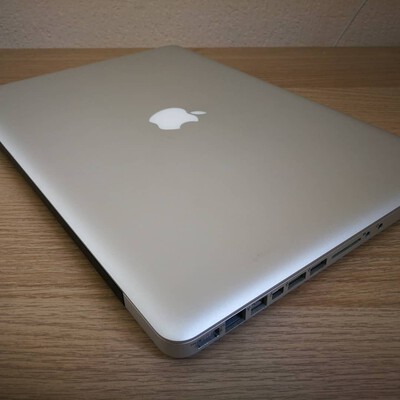 macbook pro 15 inch 2012 silve