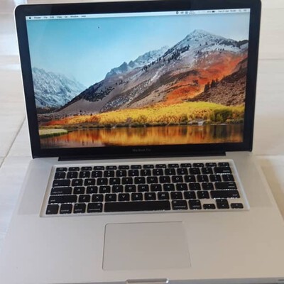 macbook pro 15 inch nr 2011 silve