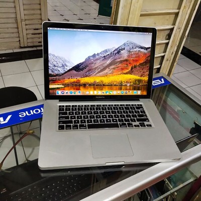 macbook pro 15 inch nr 2011 silve