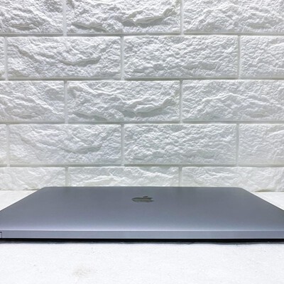 macbook pro 15 inch touch bar 2017 silve