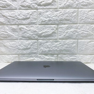 macbook pro 15 inch touch bar 2017 silve