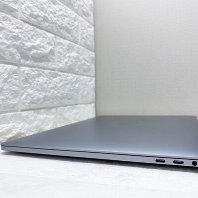 macbook pro 15 inch touch bar 2017 silve