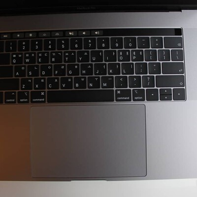 macbook pro 15 inch touch bar 2019 space gra
