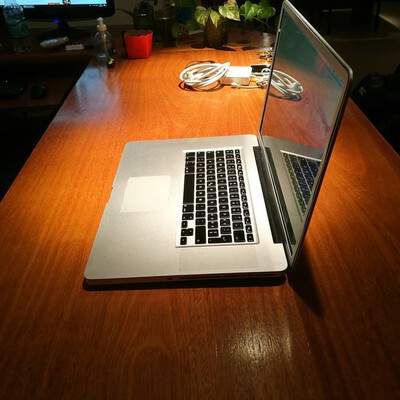 macbook pro 17 inch nr antiglare 2011 silve
