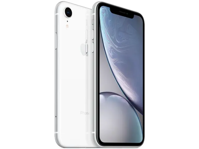 iPhone Xr in White