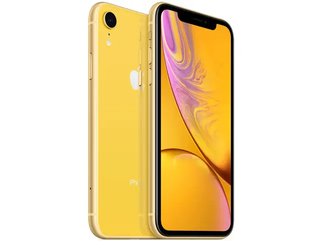 iPhone Xr in Yellow